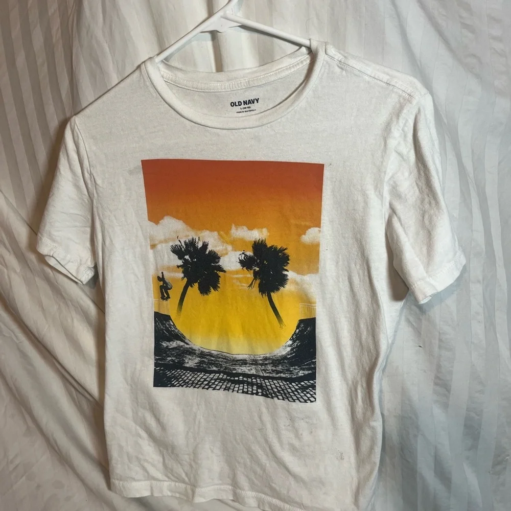 Old‎ Navy Classic White Tee